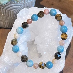 Gemstone Bracelet✨ Tigereye, Sunstone and Blue Larimar